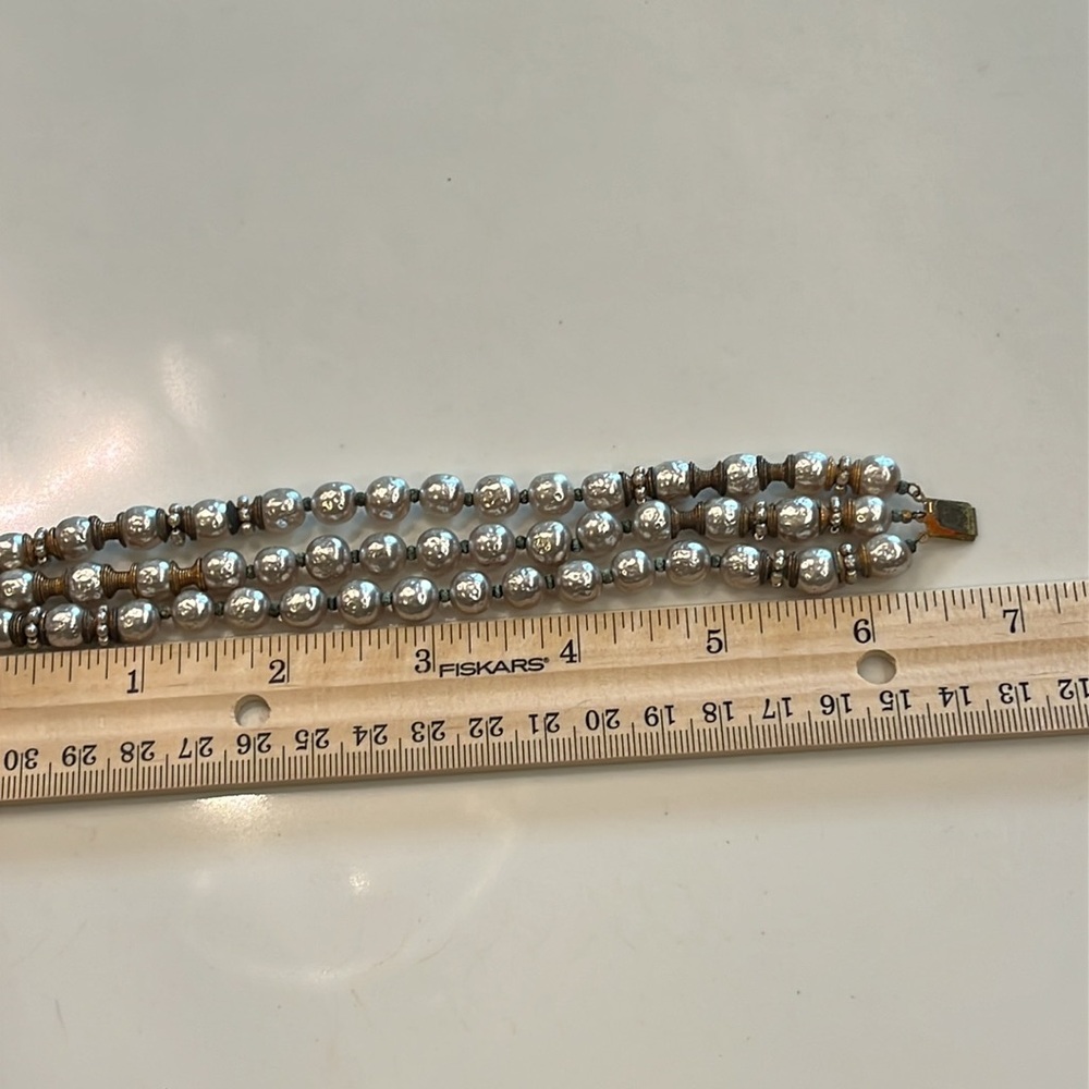 Miriam Haskell Signed Vintage Silver tone Faux Baroque Pearl Bracelet. - Picture 9 of 16